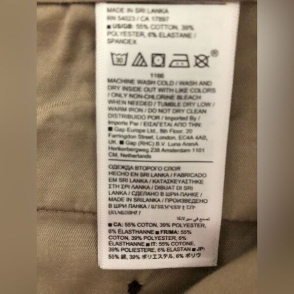 Banana Republic 7" Stretch Cotton Aiden Slim Short in Tango Red - Size 33 - Picture 5 of 5